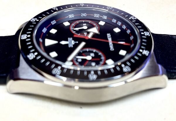 Militum Chronos Dotato Di Cronografo Cassa Satinata Da 44mm Dial Nero