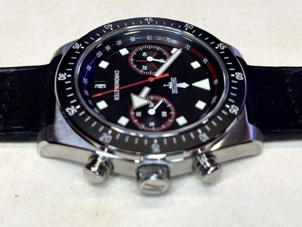 Militum Chronos Dotato Di Cronografo Cassa Satinata Da 44mm Dial Nero