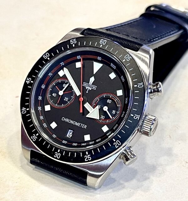 Militum Chronos Dotato Di Cronografo Cassa Satinata Da 44mm Dial Nero
