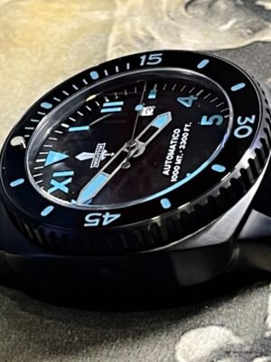 Militum Poseidone C3 Cassa 46mm Sub 1000 Metri Limited Edition 1/100 Valvola Elio Vetro Zaffiro Ghiera Ceramica Quadrante California Nero Con Inserti Blu