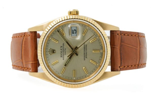 Rolex Oyster Perpetual Date 15238 Champagne Dial 34mm