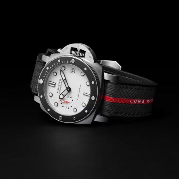Submersible Luna Rossa