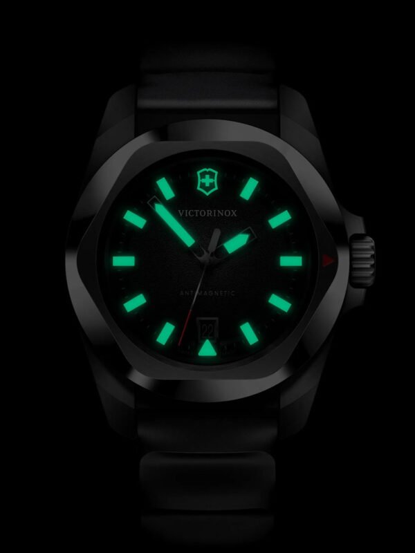 Victorinox 242028 Orologio Uomo I.N.O.X. Quartz 41mm 20ATM