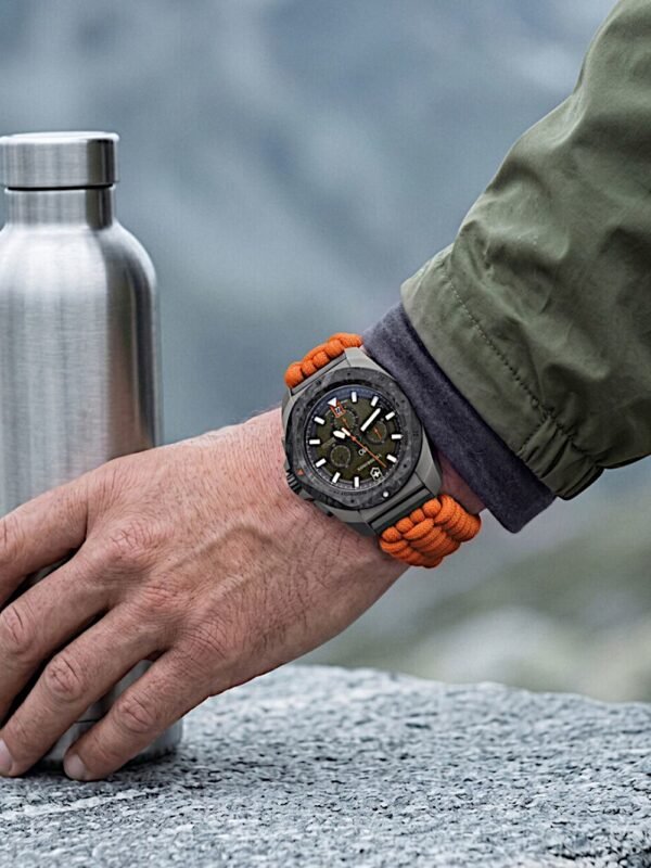 Victorinox 242083.1 Orologio Uomo I.N.O.X Chrono 43mm 20ATM